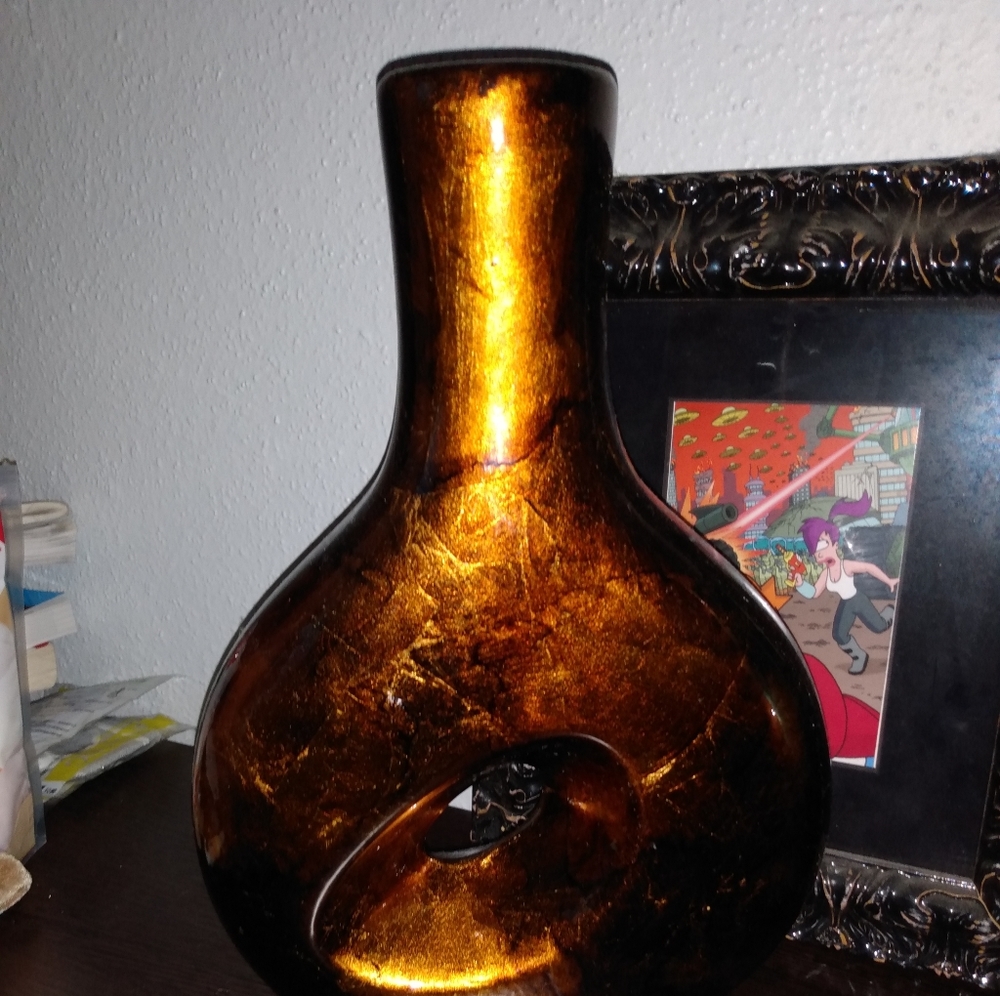 Vase Decor - Picture 4 of 4